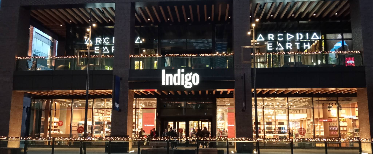 The Toronto Sci-Fi & Fantasy Writers go to Indigo The Well!